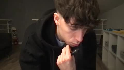 icyninesix online show from December 28, 2024, 11:05 pm