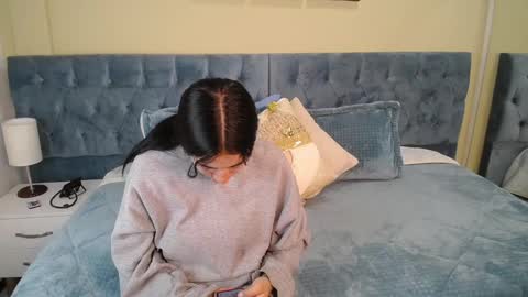 Icy online show from December 14, 2024, 11:50 am