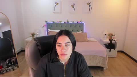 Icy online show from July 23, 2026, 11:52 am