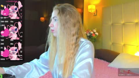 Snapshot of ida_lewiss chatting on April 6, 2026, 1:03 am Ida online show from April 6, 2026, 1:03 am