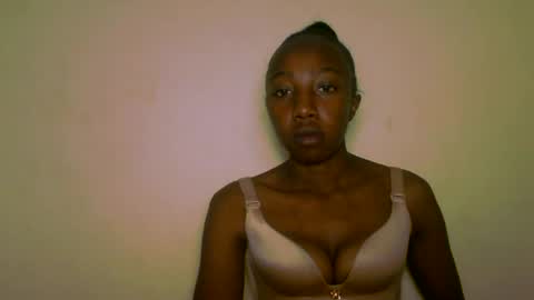 Snapshot of ideal_01 chatting on June 1, 2026, 2:41 pm ideal_01 online show from June 1, 2026, 2:41 pm
