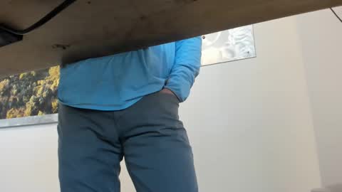 idfunguy2023 online show from January 2, 2025, 9:50 pm