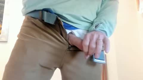 idfunguy2023 online show from February 27, 2026, 8:09 pm