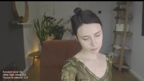 Snapshot of ifyouleave chatting on October 27, 2025, 12:31 pm Belle online show from October 27, 2025, 12:31 pm