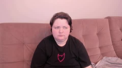 Snapshot of ihaveasecret_ chatting on February 21, 2025, 10:07 am Alice online show from February 21, 2025, 10:07 am