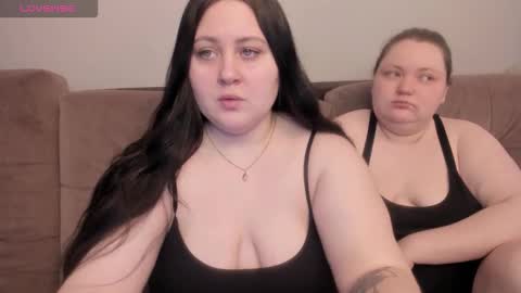 Snapshot of ihaveasecret_ chatting on November 11, 2025, 1:38 am Alice online show from November 11, 2025, 1:38 am