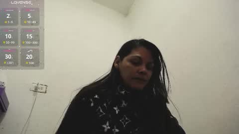 Snapshot of iim_zoee chatting on June 11, 2026, 1:42 pm ZOE online show from June 11, 2026, 1:42 pm