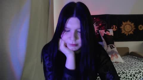 Vella online show from April 9, 2026, 3:17 pm