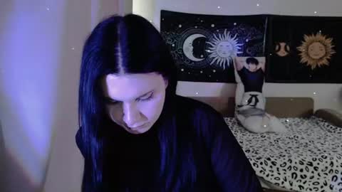 Vella online show from July 28, 2026, 4:39 pm