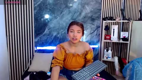 Snapshot of iisalombardi chatting on September 27, 2025, 2:49 am iisalombardi online show from September 27, 2025, 2:49 am