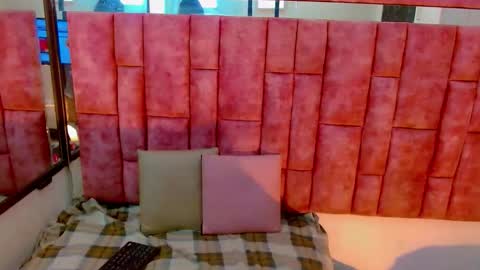 Snapshot of iisalombardi chatting on October 5, 2025, 9:02 pm iisalombardi online show from October 5, 2025, 9:02 pm