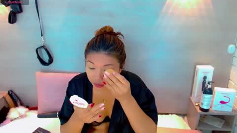 Snapshot of iisalombardi chatting on November 10, 2025, 8:24 am iisalombardi online show from November 10, 2025, 8:24 am