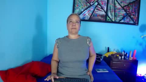  Livana  online show from November 14, 2025, 4:38 pm