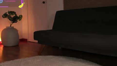 Snapshot of ikarmma chatting on November 25, 2025, 12:21 am Lua online show from November 25, 2025, 12:21 am