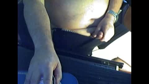 Snapshot of ikissuuuu chatting on October 2, 2025, 2:35 pm ikissuuuu online show from October 2, 2025, 2:35 pm