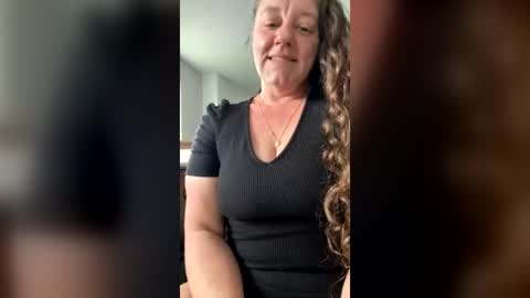 Snapshot of ilanamumma chatting on June 18, 2026, 5:06 pm ilanamumma online show from June 18, 2026, 5:06 pm