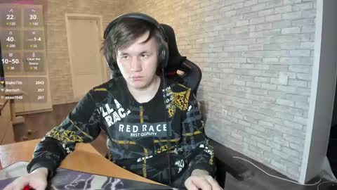 iliaskris online show from March 7, 2025, 6:33 pm