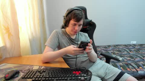 iliaskris online show from March 28, 2026, 8:36 am