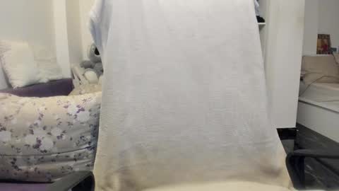 Snapshot of ilikefacial chatting on November 28, 2025, 5:48 pm Bamby online show from November 28, 2025, 5:48 pm