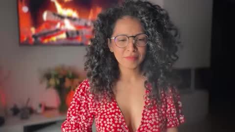 Kloe online show from March 12, 2026, 11:44 pm