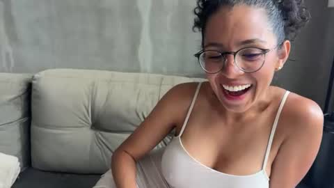 Kloe online show from July 25, 2026, 9:23 pm