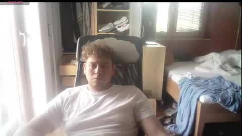 iloveyoutoo2000 online show from July 5, 2026, 11:17 am