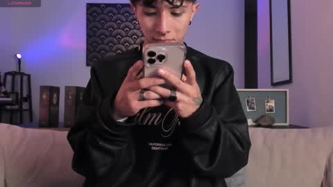 Snapshot of im__thomas chatting on October 19, 2025, 5:08 am IM THOMAS online show from October 19, 2025, 5:08 am