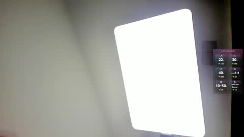 Aleja  online show from April 18, 2026, 4:16 am