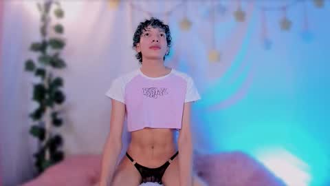 Alejo independent model   online show from October 25, 2025, 2:52 am