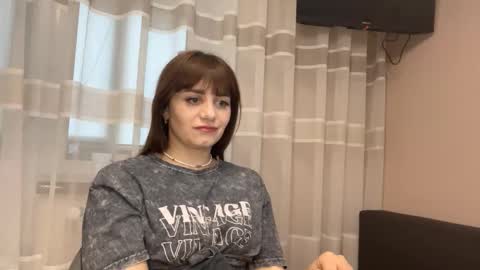 Snapshot of im_alisa_ chatting on October 9, 2025, 7:28 am Alisa online show from October 9, 2025, 7:28 am