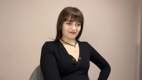 Snapshot of im_alisa_ chatting on November 20, 2025, 7:52 am Alisa online show from November 20, 2025, 7:52 am