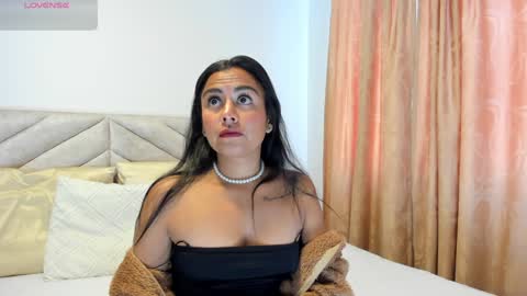 Snapshot of im_amber_ chatting on January 14, 2025, 12:35 pm amber online show from January 14, 2025, 12:35 pm