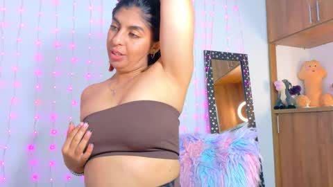 im_anna_ online show from January 13, 2026, 9:31 pm