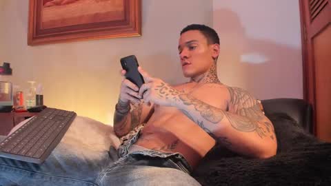 im_dominike online show from February 13, 2025, 11:15 pm