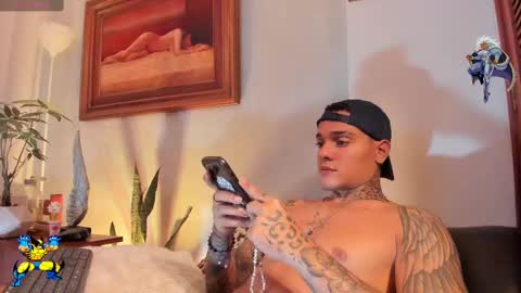 im_dominike online show from October 7, 2025, 1:47 am