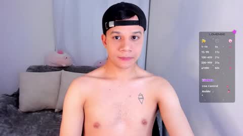 Snapshot of im_marco chatting on December 19, 2025, 3:02 am Marco online show from December 19, 2025, 3:02 am