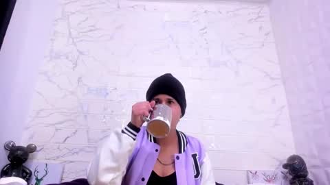 im_milan_rs online show from January 27, 2025, 7:35 am