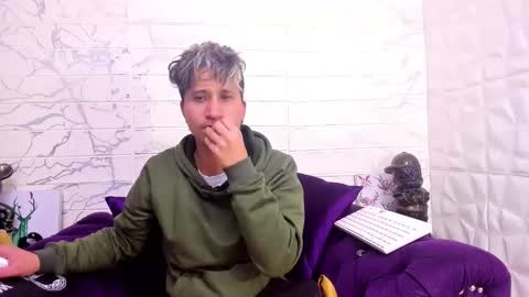 im_milan_rs online show from February 3, 2025, 7:07 am