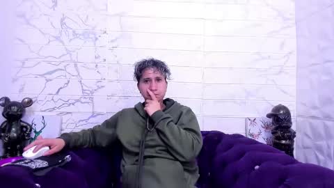 im_milan_rs online show from February 6, 2025, 9:53 am