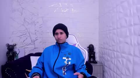 im_milan_rs online show from February 11, 2025, 4:22 am