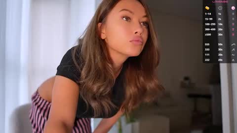 Milla online show from November 12, 2025, 8:04 am