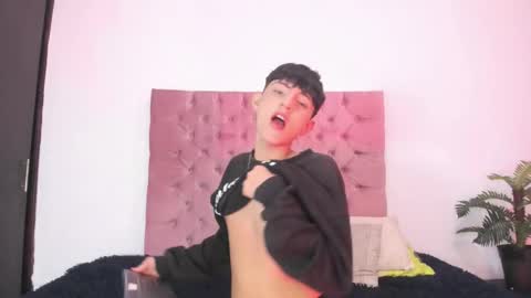 Arley online show from January 11, 2026, 4:06 am