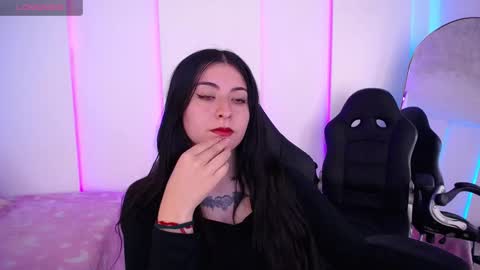 Jade Rosse online show from March 17, 2026, 6:44 pm