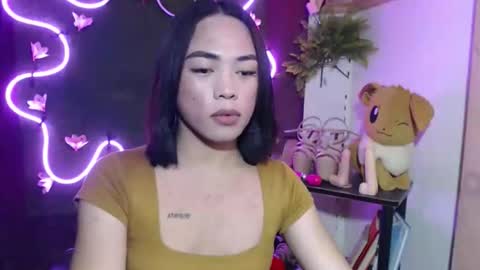 Hii love online show from November 11, 2025, 9:42 am