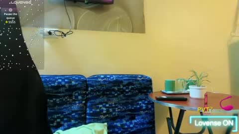 Snapshot of im_your_sexy_wifexxx chatting on June 29, 2026, 1:33 pm Ms. M online show from June 29, 2026, 1:33 pm