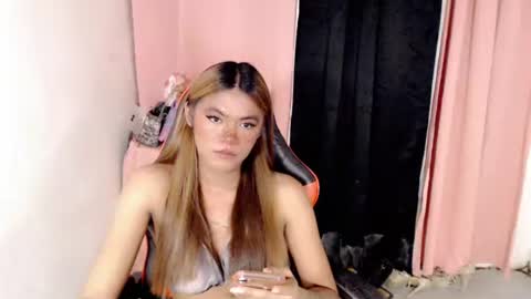 im_yourfairyannaxx online show from March 27, 2026, 8:37 am
