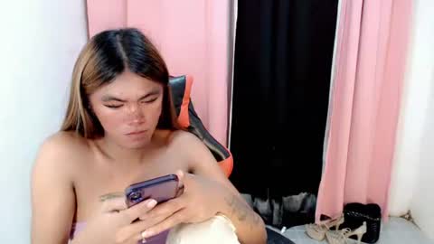 im_yourfairyannaxx online show from April 14, 2026, 12:49 am