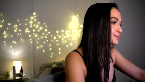 Snapshot of im_yourr_secret chatting on December 19, 2024, 12:02 am Pattie online show from December 19, 2024, 12:02 am