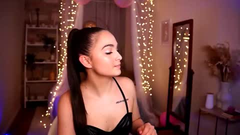 Snapshot of im_yourr_secret chatting on February 26, 2025, 7:27 pm Pattie online show from February 26, 2025, 7:27 pm