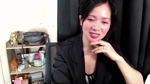 im_yoursweetthea92 online show from July 26, 2026, 1:18 pm